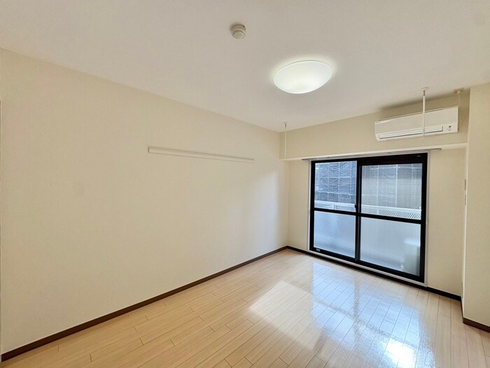 物件内観写真18　(居室)