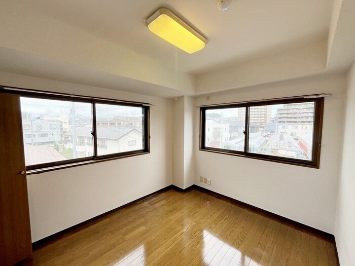 物件内観写真18　(居室)