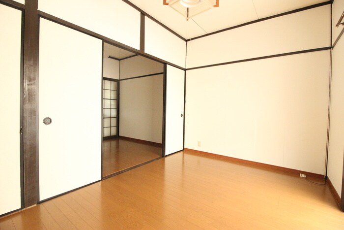 物件内観写真10　(居室)