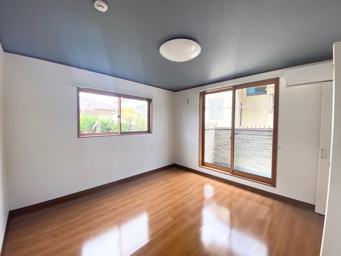 物件内観写真7　(玄関)