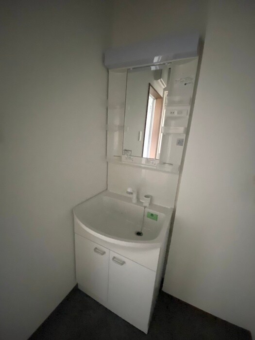 物件内観写真11　(洗面)