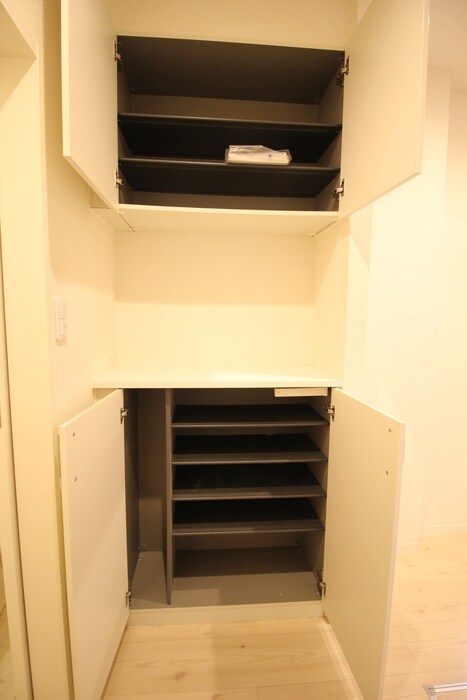 物件内観写真18　(靴箱)