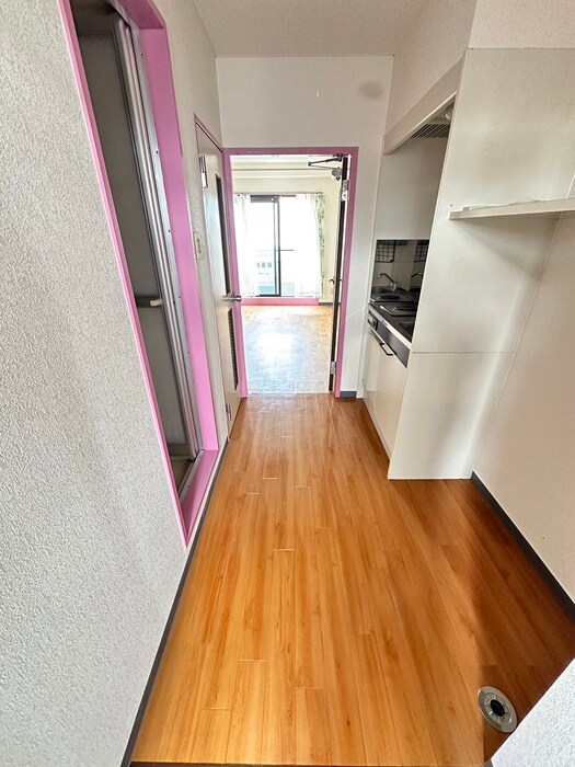 物件内観写真9　(廊下)