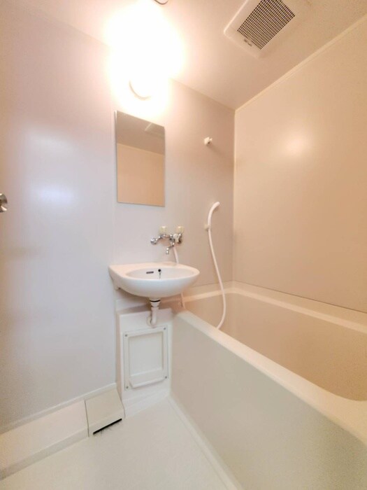 物件内観写真9　(バス／シャワールーム等)