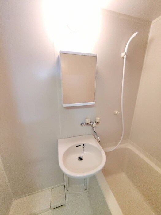 物件内観写真11　(洗面)