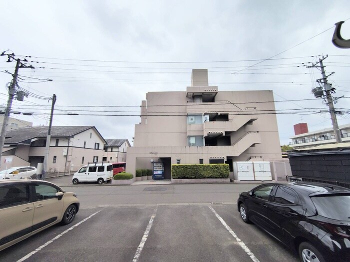 物件内観写真15　(室内からの展望)