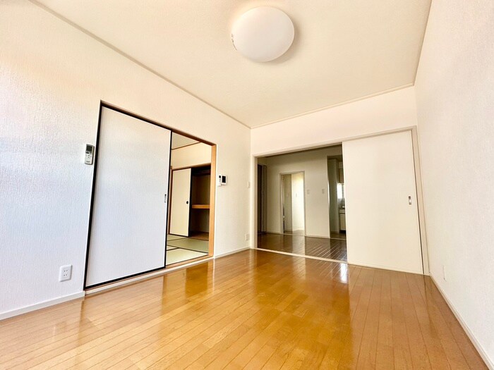 物件内観写真8　(居室)