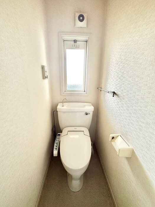 物件内観写真14　(トイレ)