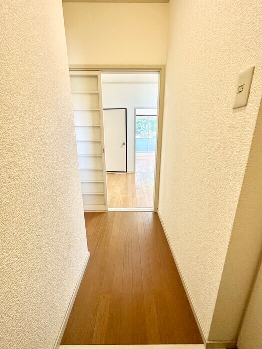 物件内観写真15　(洗濯機置場)