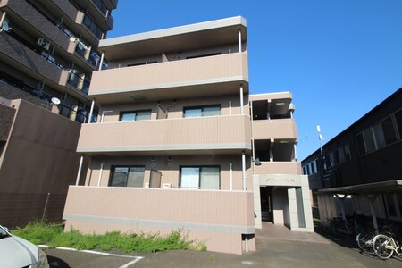 グランド・パレス外観写真