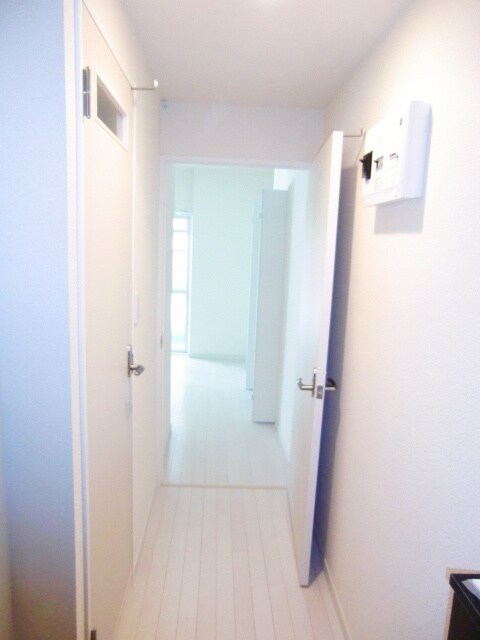物件内観写真7　(廊下)