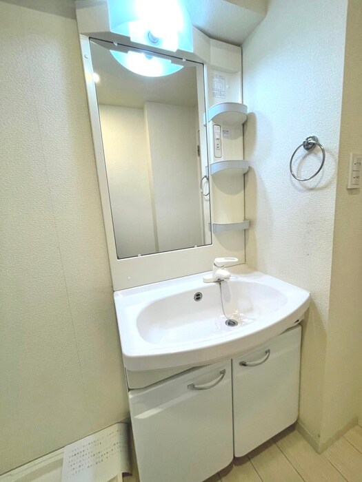 物件内観写真12　(洗面)