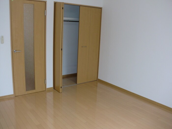 物件内観写真3　(居室)