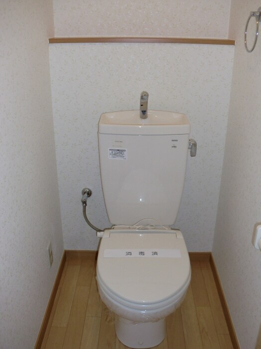 物件内観写真7　(トイレ)