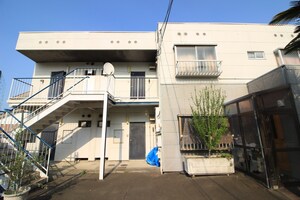 丸善アパート外観写真