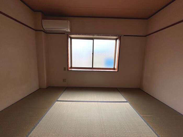 物件内観写真11　(居室)