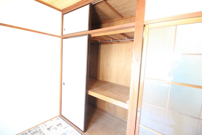 物件内観写真12　(収納)