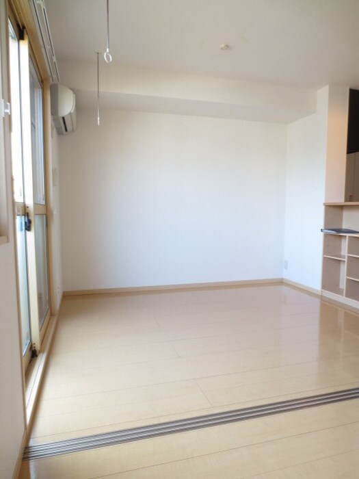 物件内観写真22　(居室)