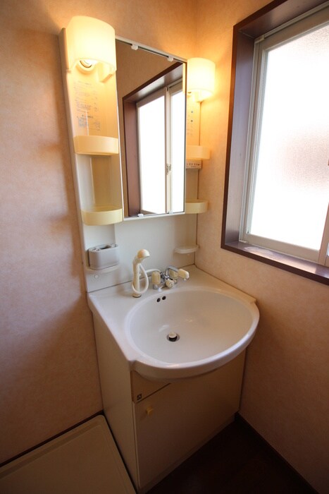 物件内観写真9　(洗面)