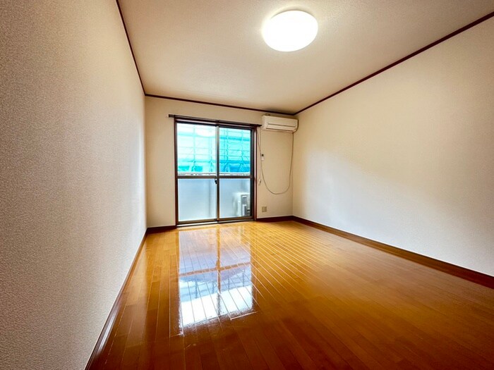 物件内観写真21　(居室)