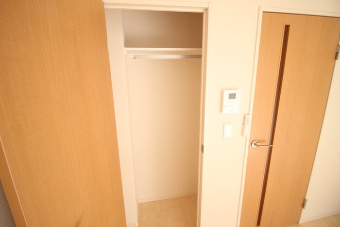 物件内観写真13　(収納)