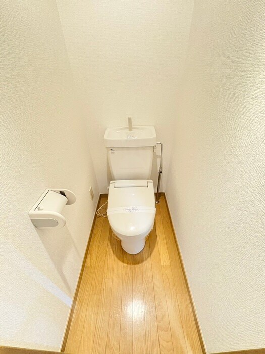 物件内観写真12　(トイレ)