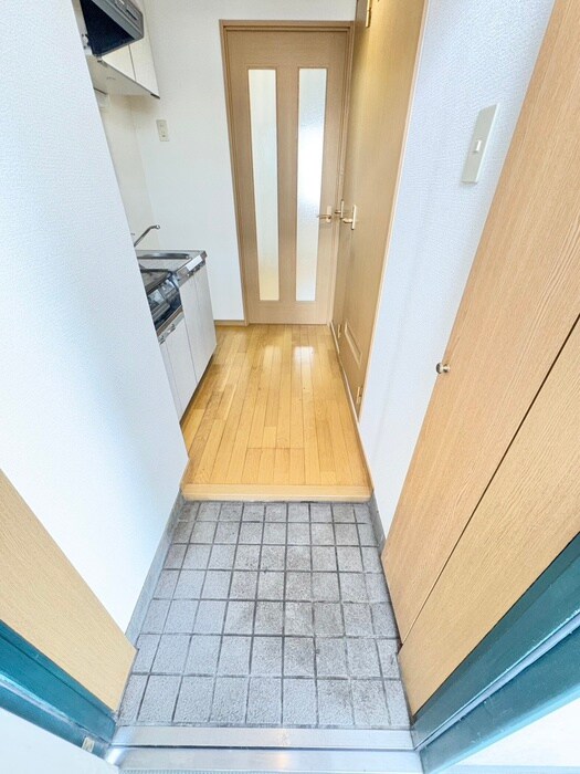 物件内観写真18　(廊下)