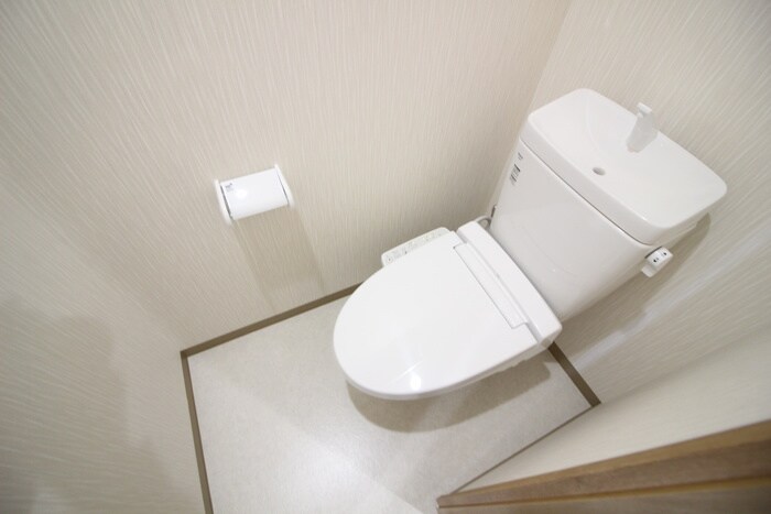 物件内観写真9　(トイレ)