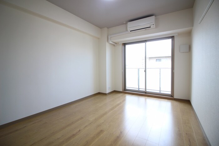 物件内観写真13　(居室)