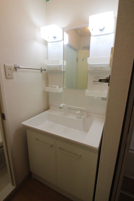 物件内観写真8　(洗面)