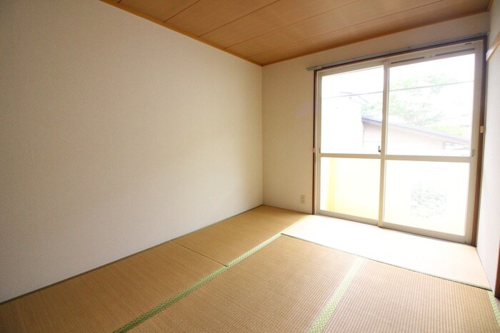 物件内観写真14　(居室)