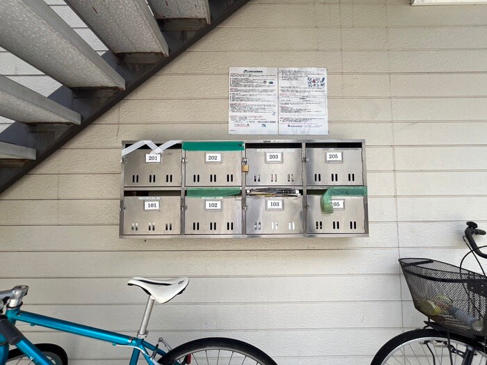 物件外観写真5　(駐輪場)