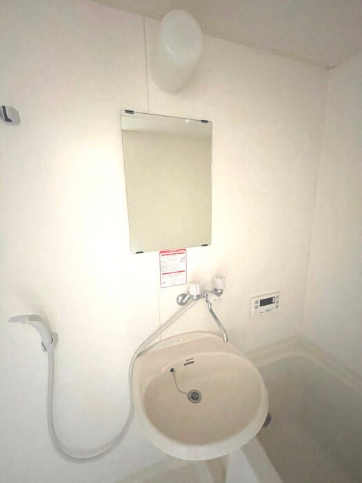 物件内観写真11　(洗面)