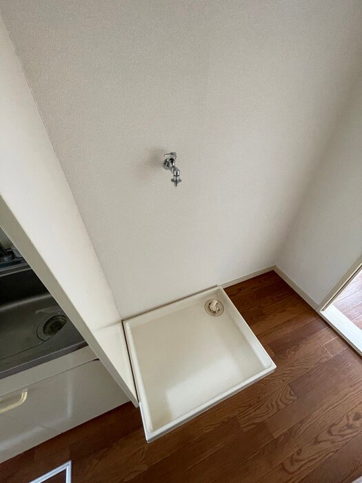 物件内観写真13　(洗濯機置場)