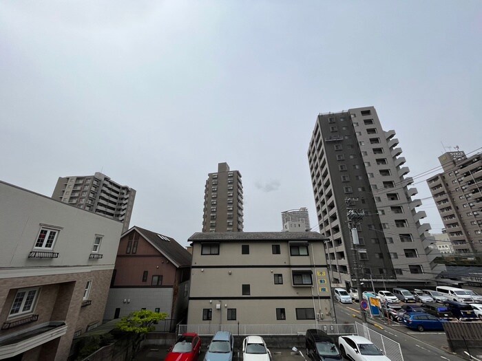 物件内観写真14　(室内からの展望)