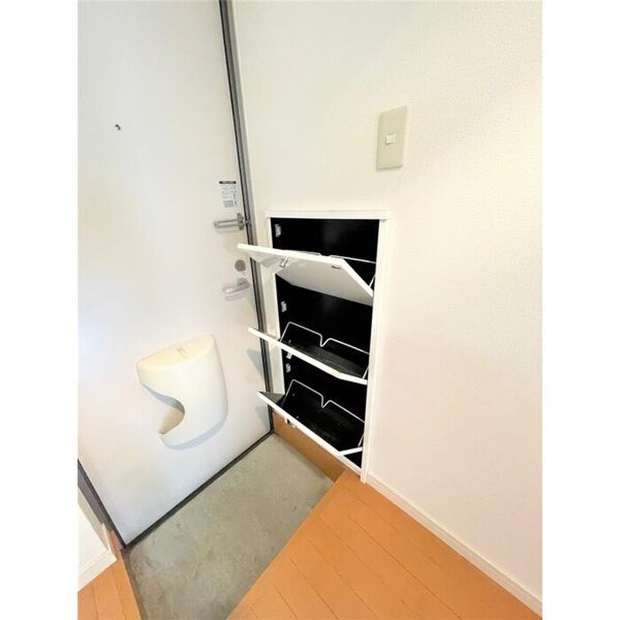 物件内観写真14　(靴箱)