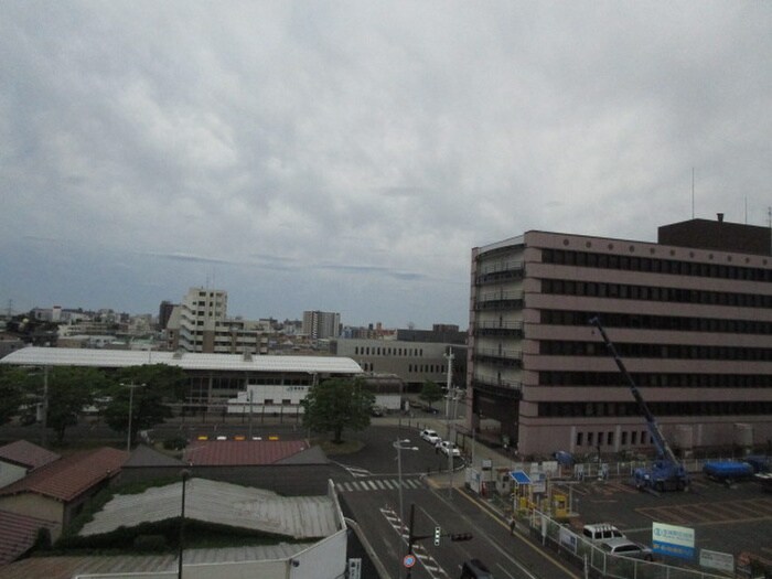 物件内観写真22　(室内からの展望)