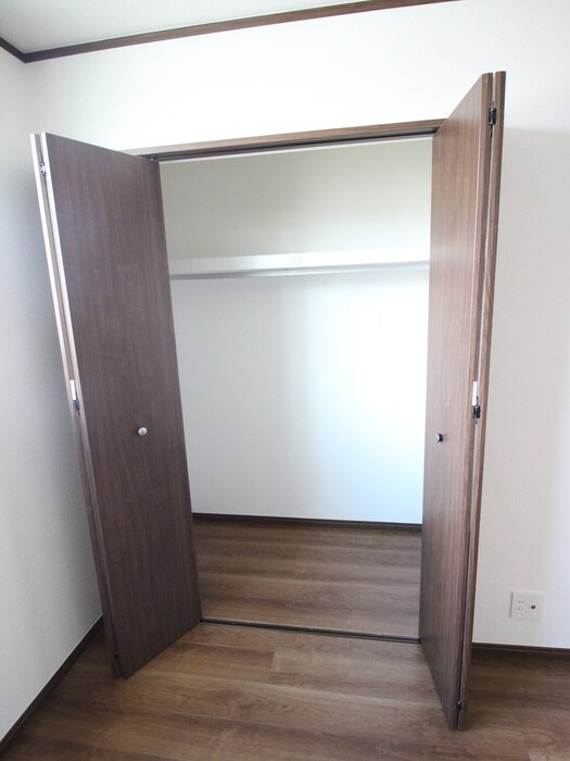 物件内観写真15　(収納)