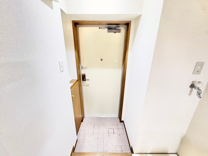 物件内観写真20　(玄関)