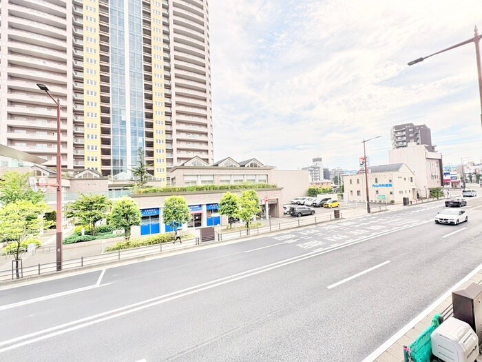 物件内観写真22　(室内からの展望)