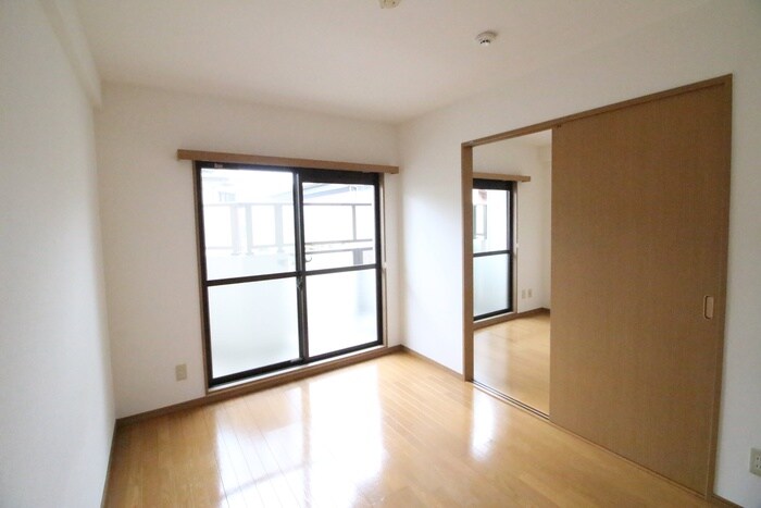 物件内観写真18　(居室)