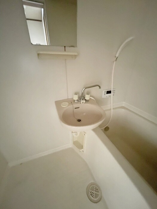 物件内観写真11　(洗面)