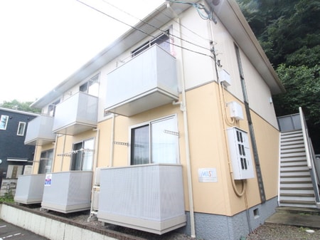 イーグルス越路外観写真
