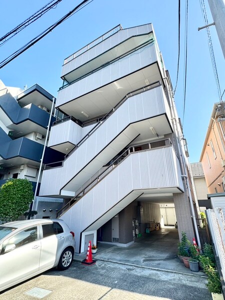 コスモスターツ榴ヶ岡外観写真