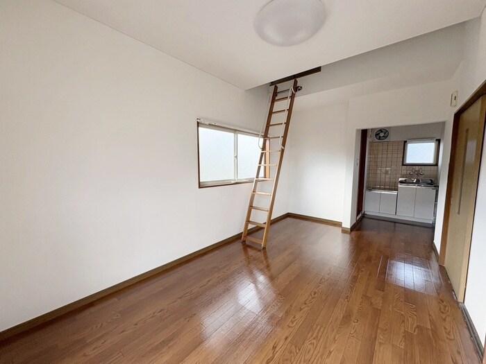 物件内観写真7　(居室)