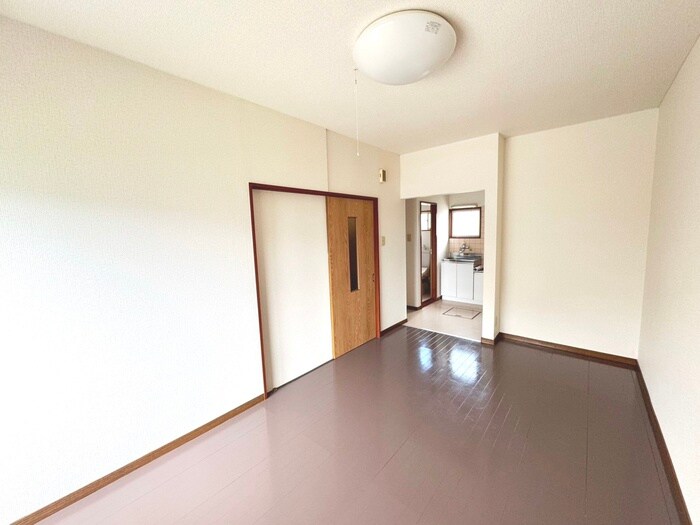 物件内観写真8　(居室)