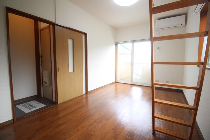 物件内観写真10　(居室)