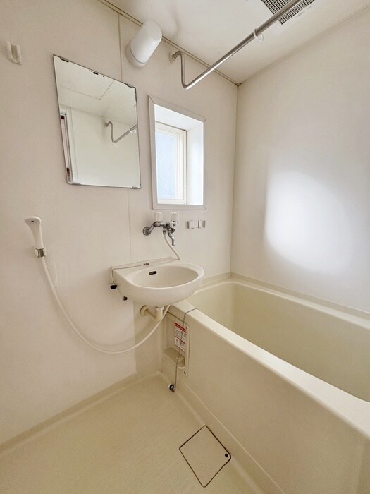 物件内観写真10　(バス／シャワールーム等)