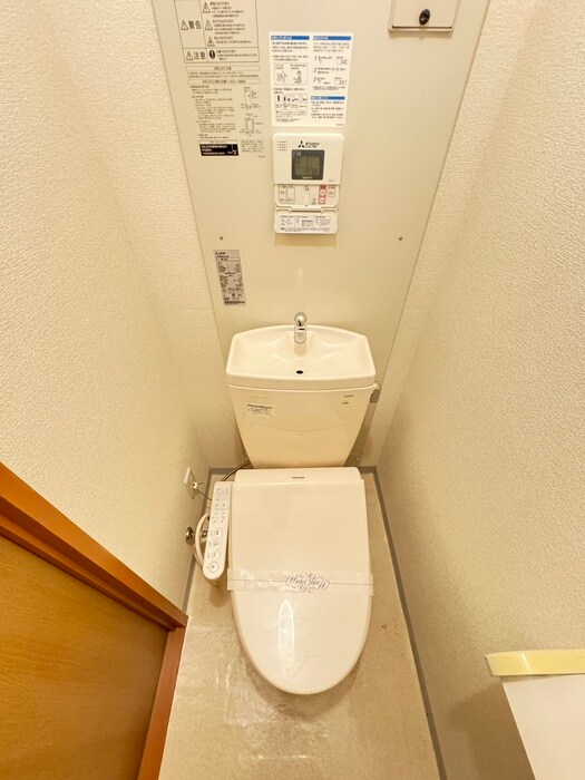 物件内観写真9　(トイレ)