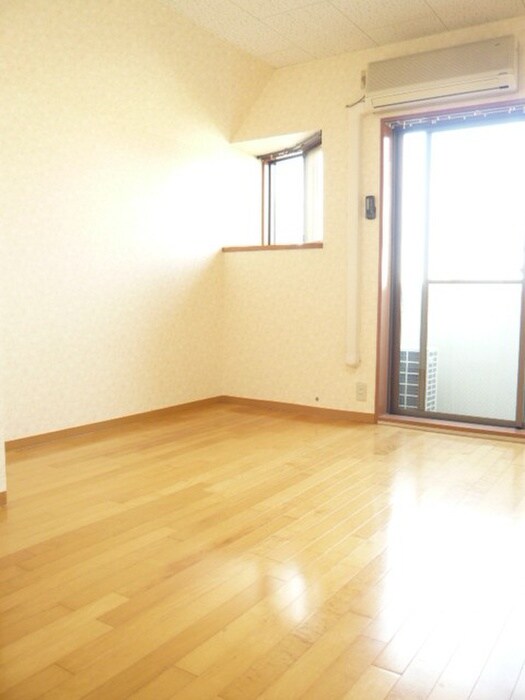 物件内観写真14　(居室)